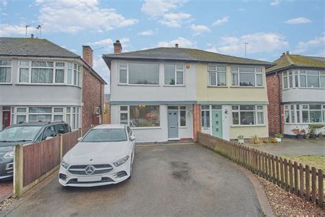 Coventry Road Hinckley 3 Bed Semi Detached House For Sale £250 000