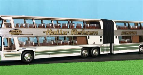 El Kekomóvil: Neoplan Jumbocruiser N138/4 MK I 1975 'Hallo Reisen International' de Neo Scale Models