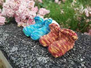 Ravelry Super Stretchy Baby Socks Pattern By Valeska Knit Designs