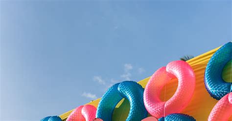 Acontece Carvalheira Anuncia Atra Es Da Tradicional Bikini Memories