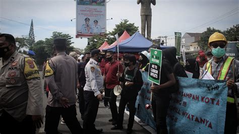 Walhi Alih Fungsi Bukit Sebabkan Bencana Ekologis Kirka Co