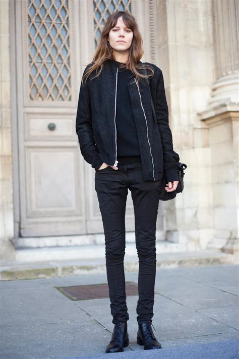 Normcore Fashion Guide: 40 Normcore Style Outfit Ideas - Her Style Code