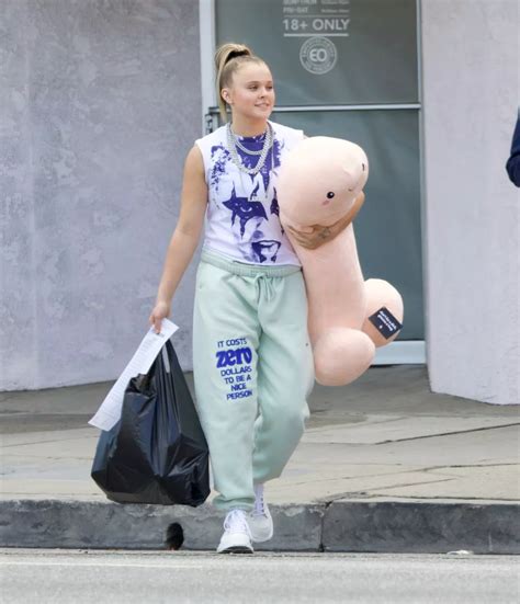 JoJo Siwas Sex Confessions Calling Dad During Romp To Only Place She Can Do It Daily Star