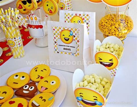 Mesa Dulce Emojis Fiesta De Cumpleaños Emoji Cumpleaños Emoticones