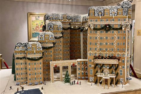 DCs Willard Hotel Re Creates Itself In Gingerbread Makes National