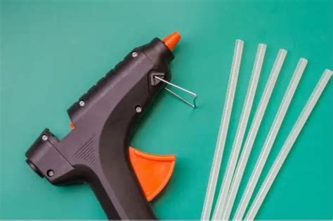 How To Remove Hot Glue Easy Tutorial For Removing Hot Glue