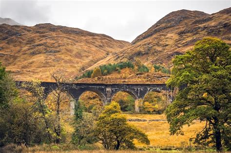 Premium Photo | The glenfinnan viaduct