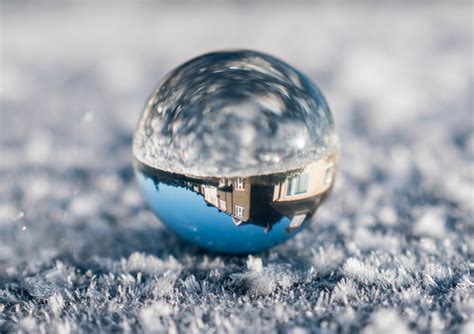 9 Tips For Unique And Mesmerising Crystal Ball Photography