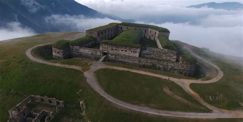 Le Fort Central du Col de Tende une installation militaire au cœur