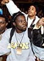 L ATTAQUE DU CAMION DE GLACES NUDE SCENES AZNude