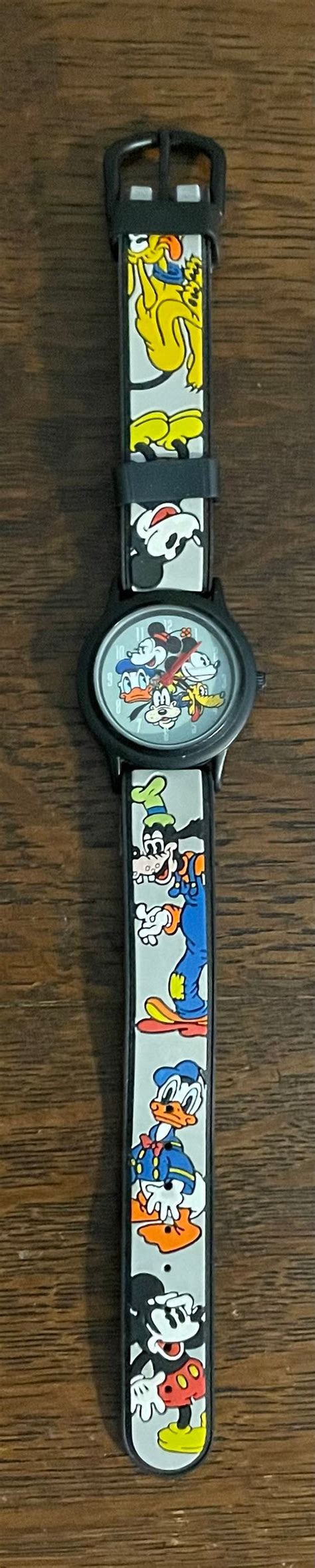 S Disney Time Works Mickey Mouse And Friends Wat Gem