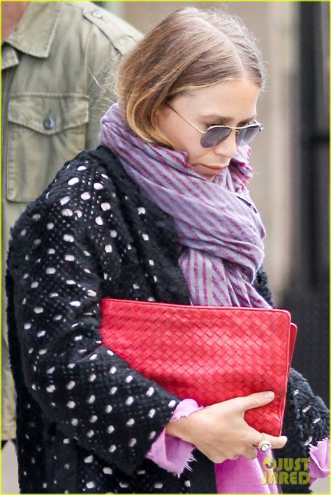 Mary Kate Olsen Joins Fiance Olivier Sarkozy At Take Home A Nude Benefit Photo 3215705 Ashley