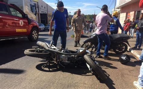 Mototaxista Tem Cabe A Esmagada Por Carreta Em Mt Folhamax