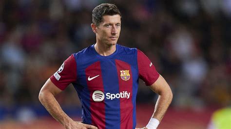 Robert Lewandowski Zagra W Meczu Barcelony Z Realem Madryt Jasna