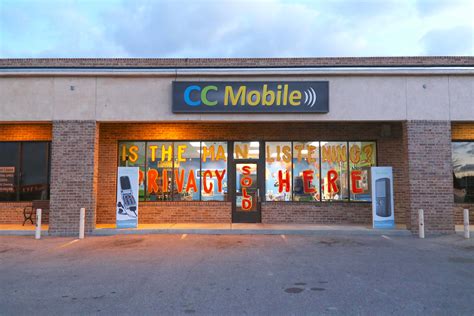Cell phone stores like Verizon, ATT, etc | O-T Lounge