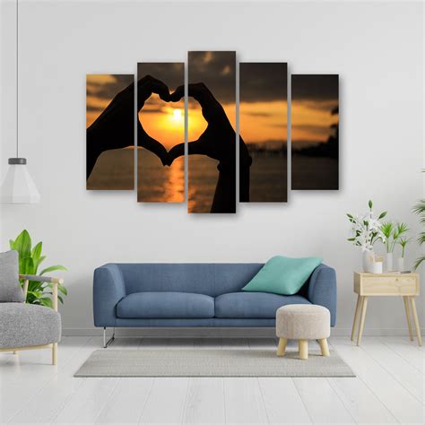 Tableau Sur Toile En 5 Parties Mains Dans Un Coeur Coucher De Soleil