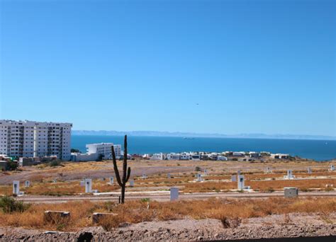 Terreno Con Vista Al Mar En Lote Manzana Residencial Paseos Del