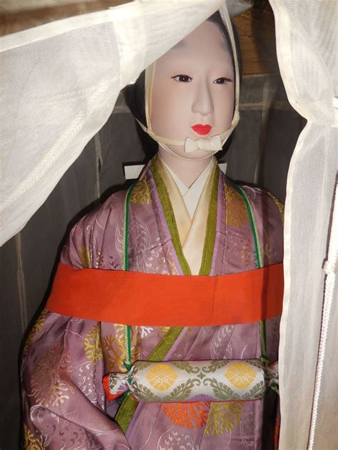 A Heian Lady On Pilgrimage Wearing A Kakemamori 懸守り Amulet About Her