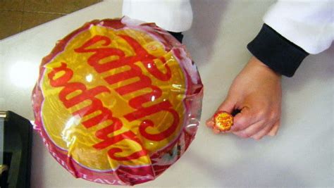 О самом гигантском в мире чупа-чупсе | Crazy.casa