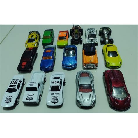 Lote 17 Carrinhos Hot Wheels Maisto Outros Shopee Brasil