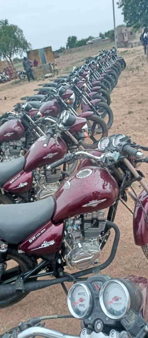 Koulpelogo Des Ressortissants De Lalgaye Offrent Motos Leurs Vdp