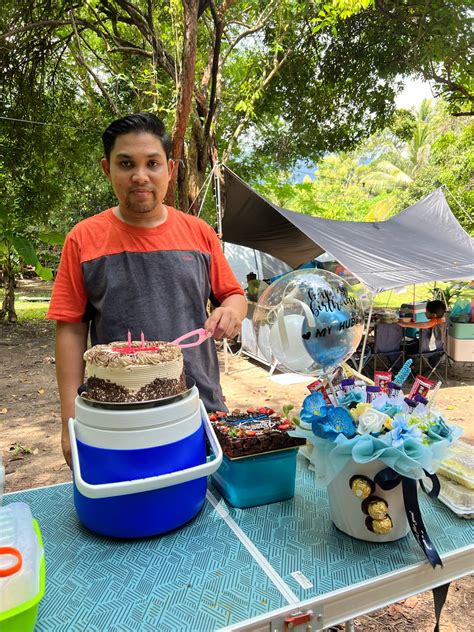 Camping Di Kaki Gunung Jerai Sambil Makan Durian Segar Di Alfariq