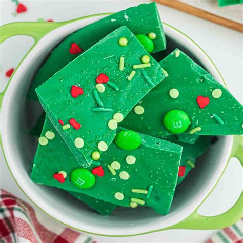 55 Easy Christmas Candy Recipes - christmasonadime.com