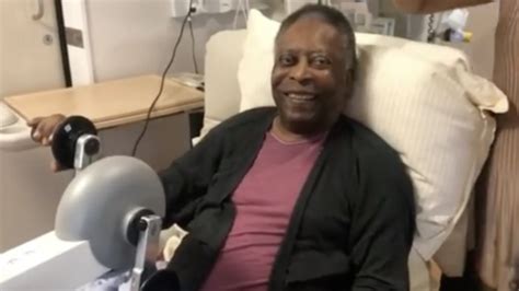 Pelé Boletim médico atualiza quadro clínico do Rei do Futebol