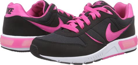 Nike Mädchen Nightgazer GS Laufschuhe Schwarz Black Hot Pink White Amazon de Fashion