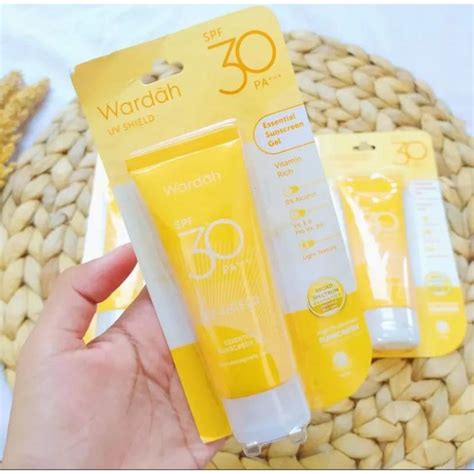 Jual Wardah Uv Shield Essential Sunscreen Gel Spf Pa Ml