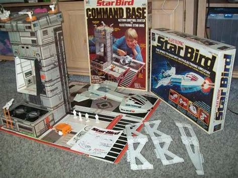 Vintage Milton Bradley Star Bird Ship Command Base