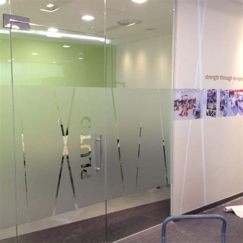 Pin by Identify BDA on Frosted Glass Office Walls | Cool office, Glass ...