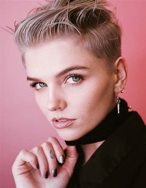 20 Pretty Short Pixie Haircuts For Thick Hair In 2020