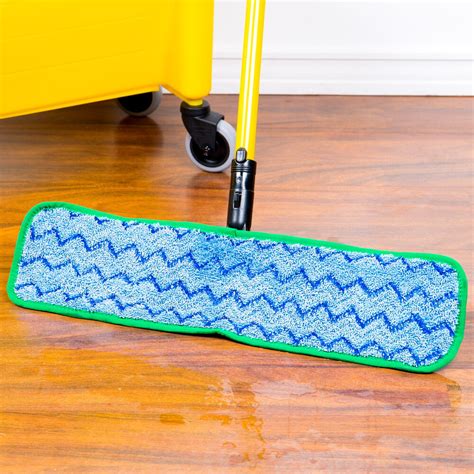 Rubbermaid Fgq41000gr00 Hygen 18 Green Microfiber Damp Room Mop Pad