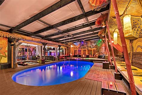 KitKatClub 베를린 베를린의 게이 크루즈 페티쉬 클럽 Travel Gay