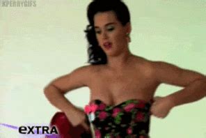 Katy Perry Awkwardly Adjusting Porn Pic