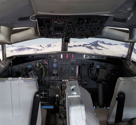 Boeing 727 Cockpit Procedures Trainer | Wings Over the Rockies Air ...