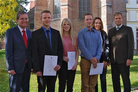 Bezirk Niederbayern Bezirkstagspräsident Dr Heinrich begrüßt neue