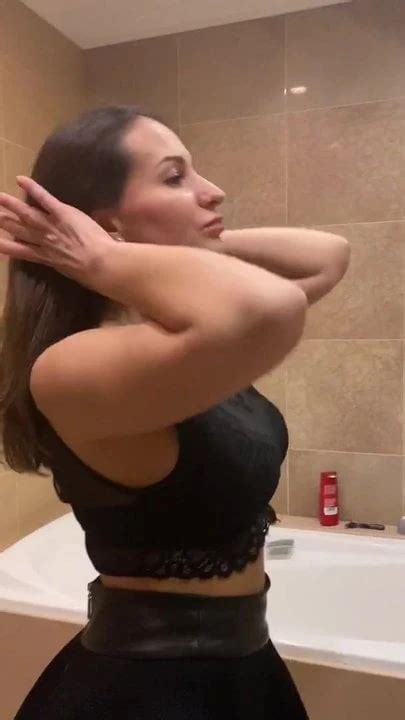 Free Mature MILF Porn Videos XHamster