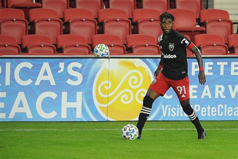 Oniel Fisher Bio, Age, Net Worth, Salary, Market Value, Stats, Transfer ...