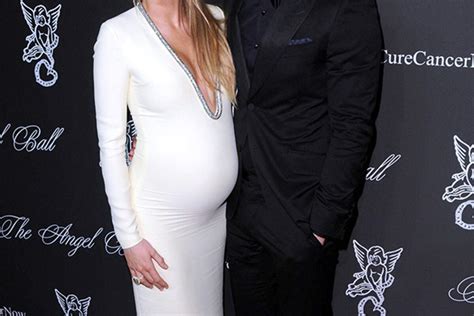 Blake Lively Enceinte Et Tr S Sexy Aux C T S De Son Mari Ryan Reynolds