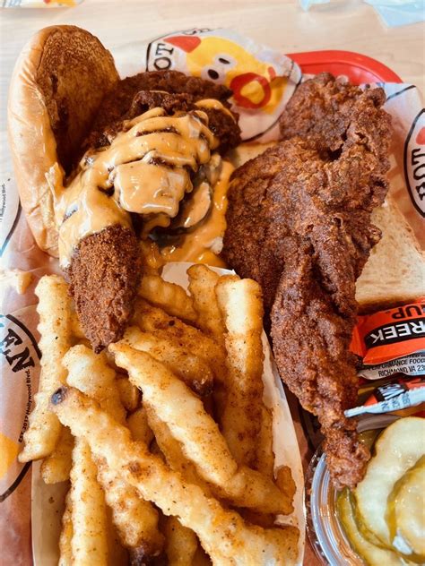 DAVES HOT CHICKEN Photos Reviews Texas Access Rd San Antonio Texas
