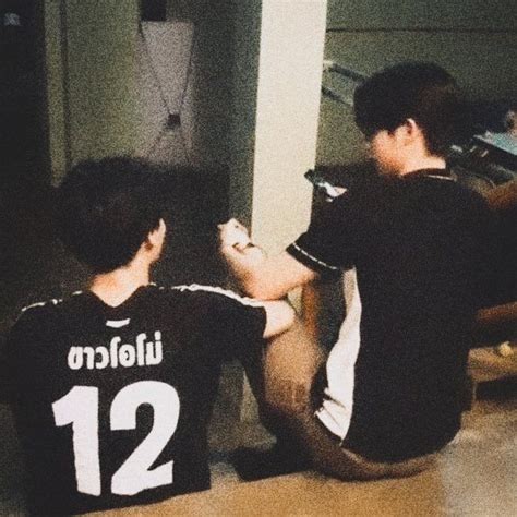 Pin On L U Nhanh Cute Gay Couples Video Call With Boyfriend Prank Actors Funny