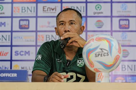 Uston Nawawi Ungkap Tiga Kunci Kemenangan Persebaya Suara Surabaya