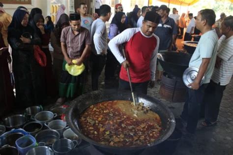 Kuah Beulangong Tradisi Kuliner Malam Nuzulul Qur An Di Aceh