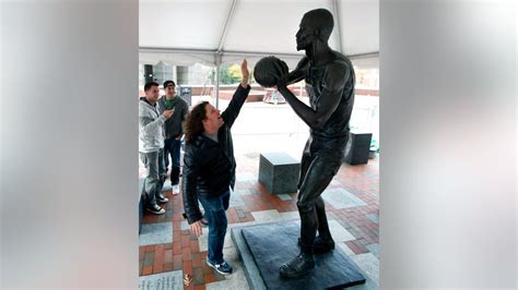 Boston Celtics great Bill Russell honored with statue at City Hall ...