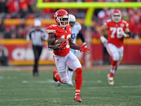 Tyreek Hill avoids suspension, allowed to return to Kansas City Chiefs ...