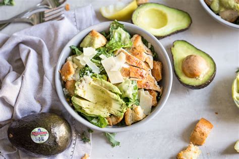 Avocado Chicken Caesar Salad | Avocado Caesar Salad Dressing