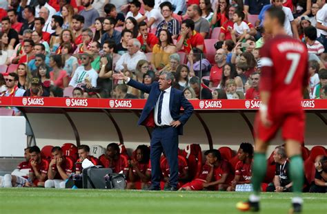 Fernando Santos Sai Em Defesa De Cristiano Ronaldo