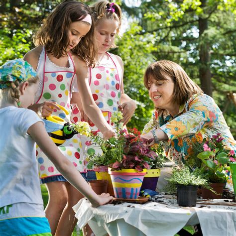 Gardening With Children Learning From Nature Hursthouse